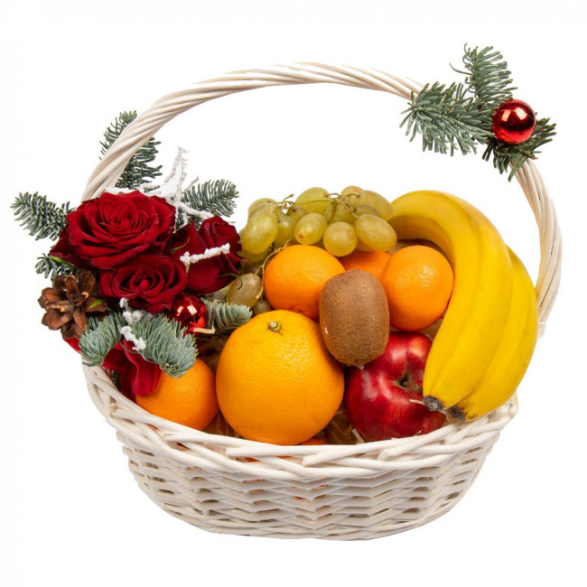 Новогодняя корзина с фруктами Новогодняя корзина с фруктами